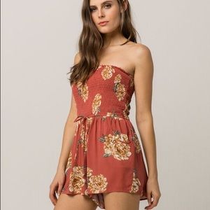 BAND OF GYPSIES Smocked Floral Womens Romper
